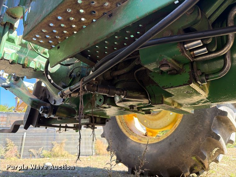 image for item FC3464 1981 John Deere 2240 tractor