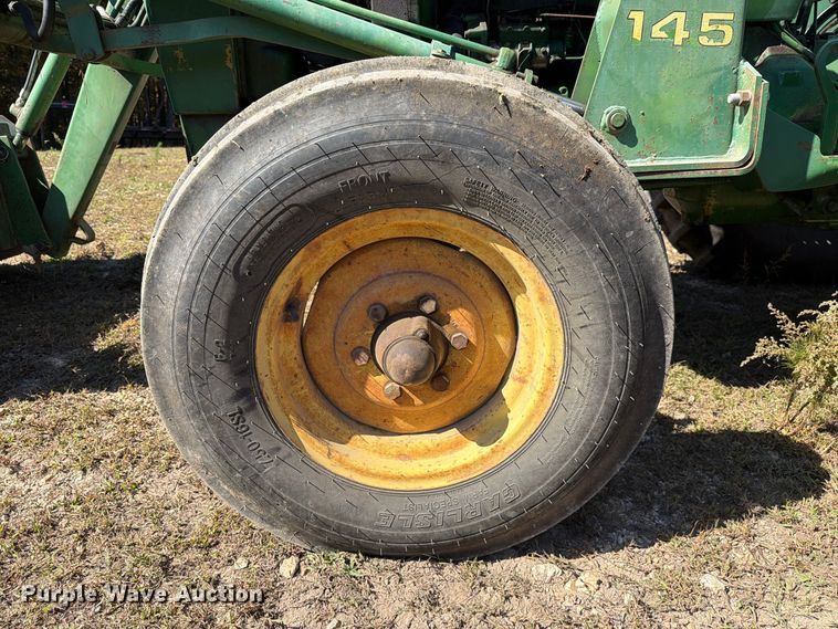 image for item FC3464 1981 John Deere 2240 tractor