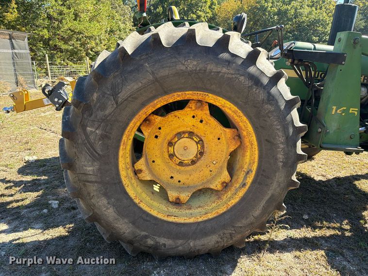 image for item FC3464 1981 John Deere 2240 tractor