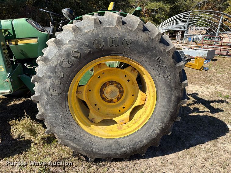image for item FC3464 1981 John Deere 2240 tractor