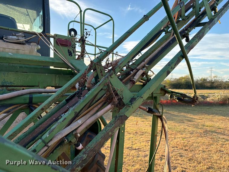image for item FC3465 1986 John Deere 6000 sprayer