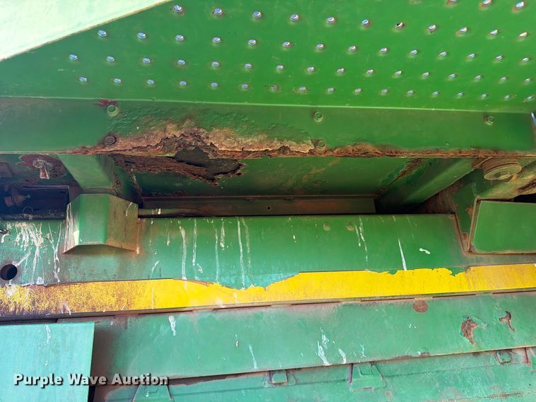 image for item FC3465 1986 John Deere 6000 sprayer