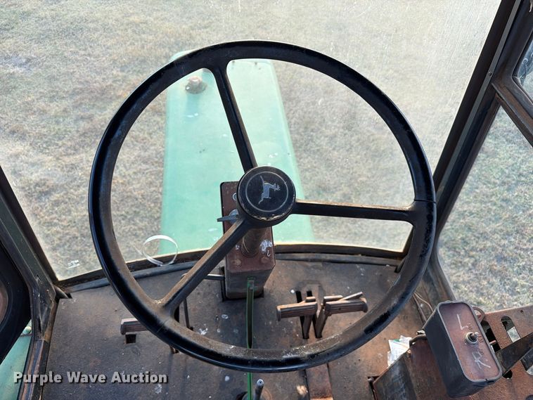 image for item FC3465 1986 John Deere 6000 sprayer