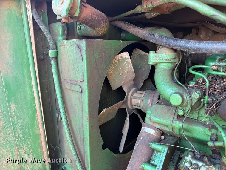 image for item FC3465 1986 John Deere 6000 sprayer