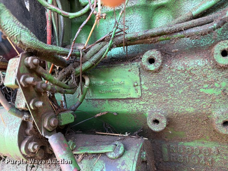 image for item FC3465 1986 John Deere 6000 sprayer