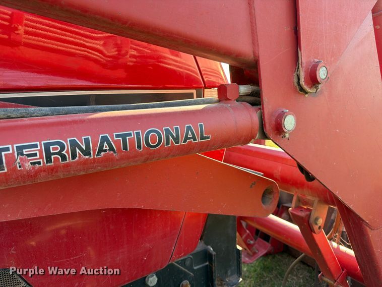 image for item FK3909 1990 Case International 5130A MFWD tractor