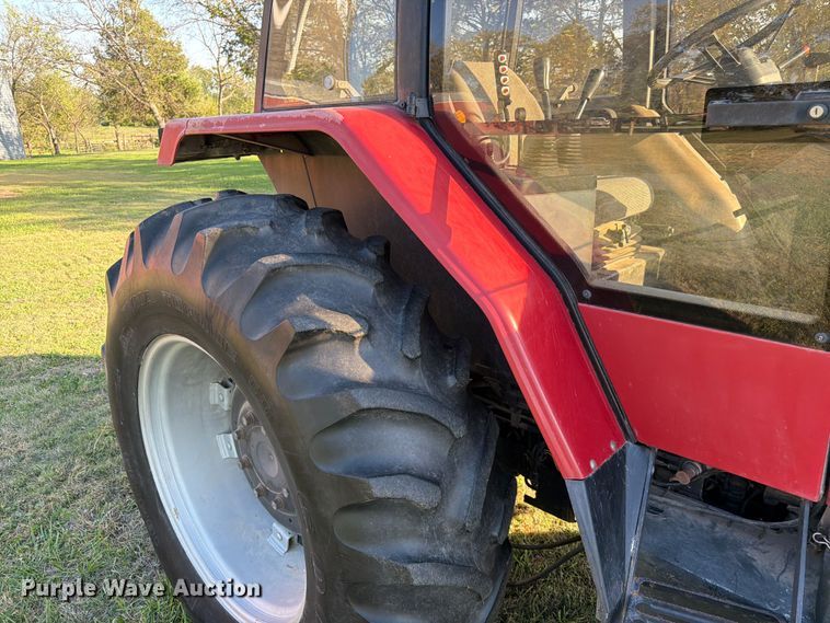 image for item FK3909 1990 Case International 5130A MFWD tractor