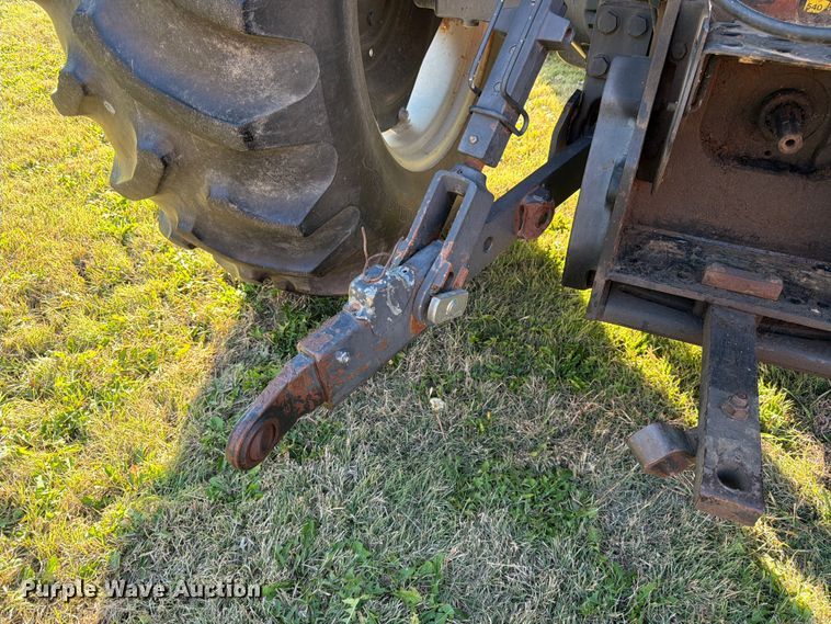image for item FK3909 1990 Case International 5130A MFWD tractor