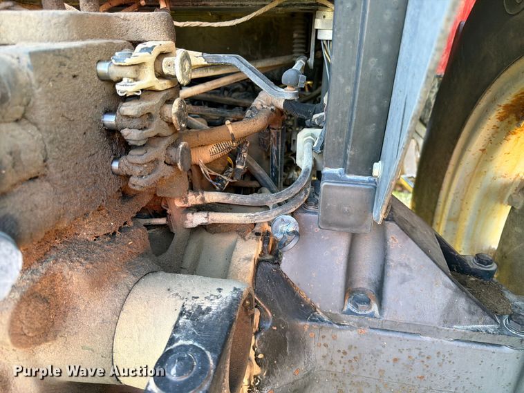 image for item FK3909 1990 Case International 5130A MFWD tractor
