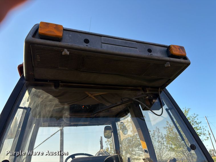 image for item FK3909 1990 Case International 5130A MFWD tractor