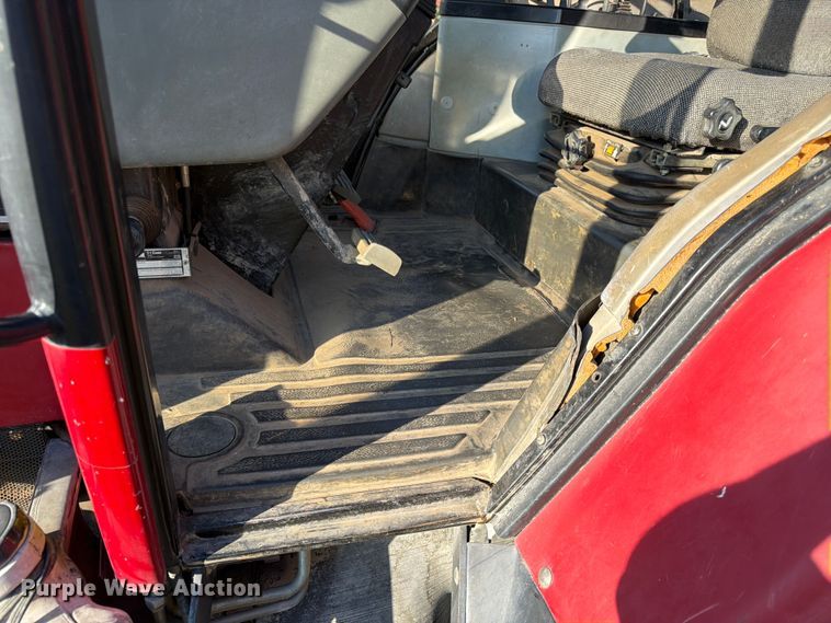 image for item FK3909 1990 Case International 5130A MFWD tractor