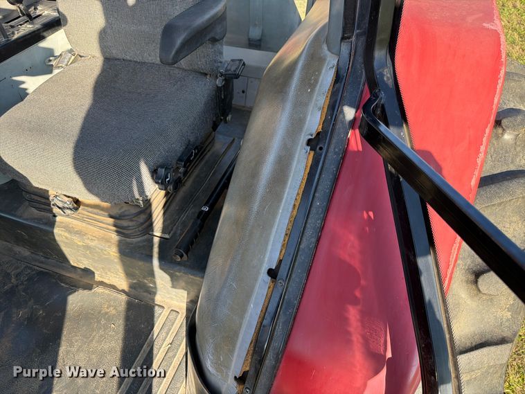 image for item FK3909 1990 Case International 5130A MFWD tractor