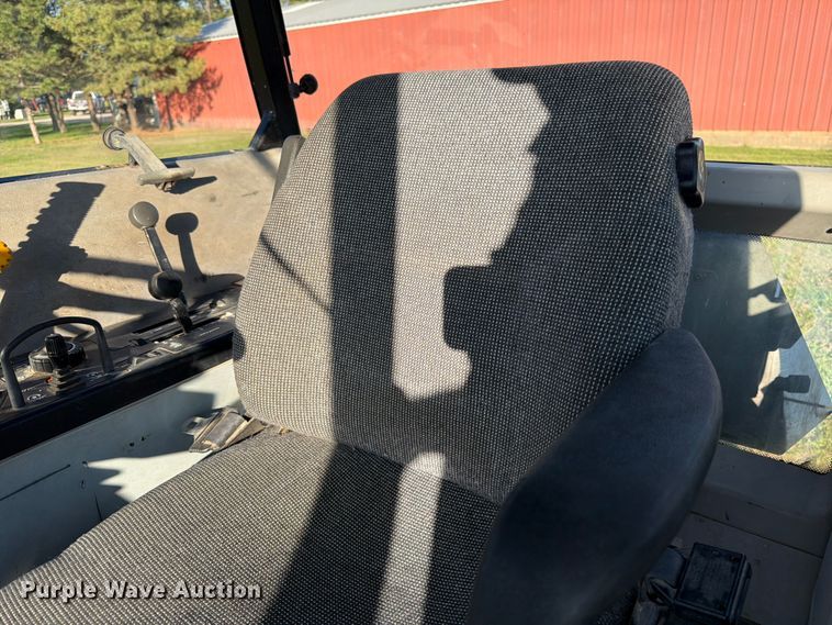 image for item FK3909 1990 Case International 5130A MFWD tractor