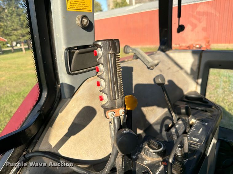 image for item FK3909 1990 Case International 5130A MFWD tractor