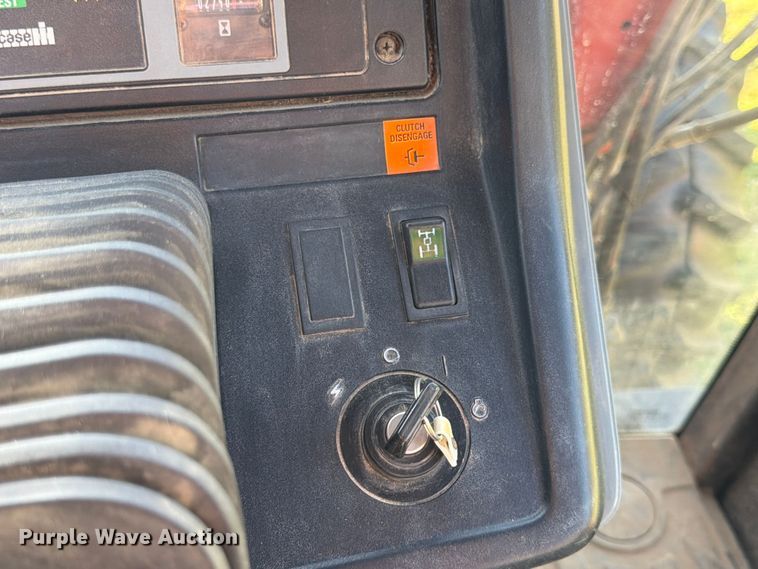 image for item FK3909 1990 Case International 5130A MFWD tractor