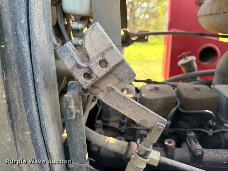 image for item FK3909 1990 Case International 5130A MFWD tractor