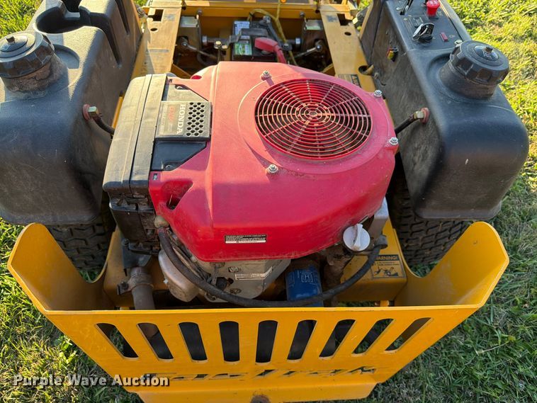 image for item FK3911 2008 Hustler FastTrac 928520 ZTR lawn mower