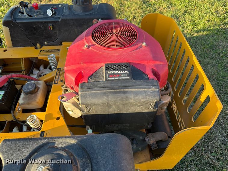 image for item FK3911 2008 Hustler FastTrac 928520 ZTR lawn mower