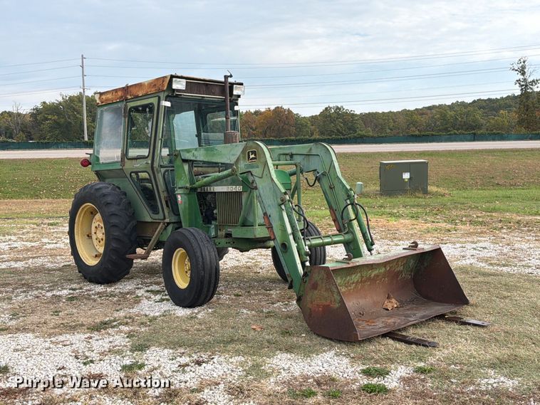 image for item FM6606 1976 John Deere 2040 tractor