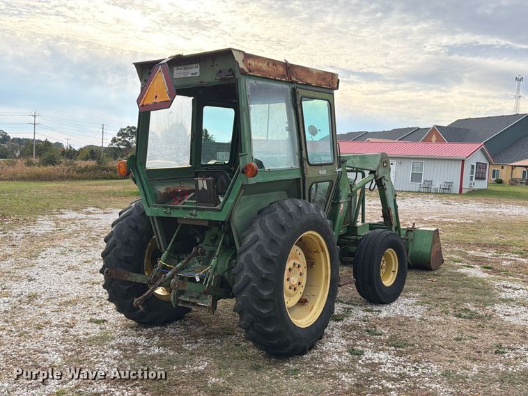 image for item FM6606 1976 John Deere 2040 tractor
