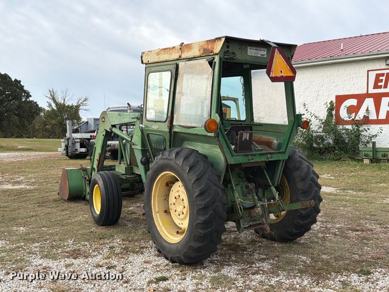 image for item FM6606 1976 John Deere 2040 tractor