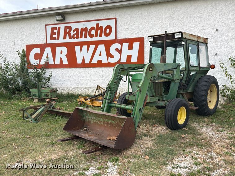 image for item FM6606 1976 John Deere 2040 tractor