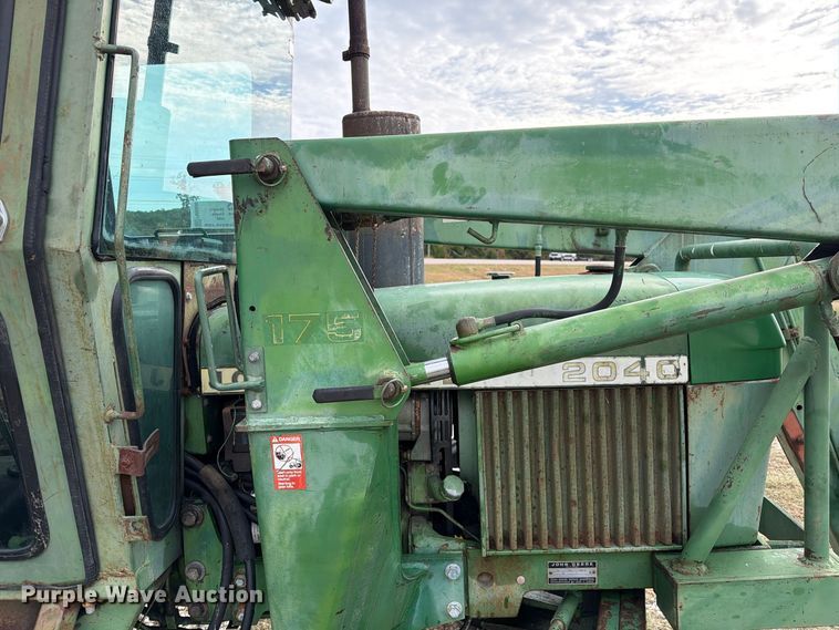 image for item FM6606 1976 John Deere 2040 tractor