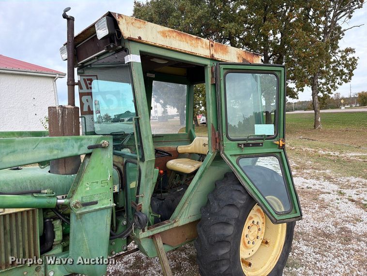 image for item FM6606 1976 John Deere 2040 tractor
