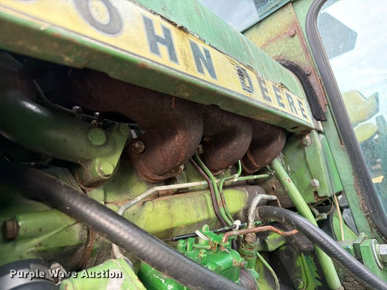image for item FM6606 1976 John Deere 2040 tractor