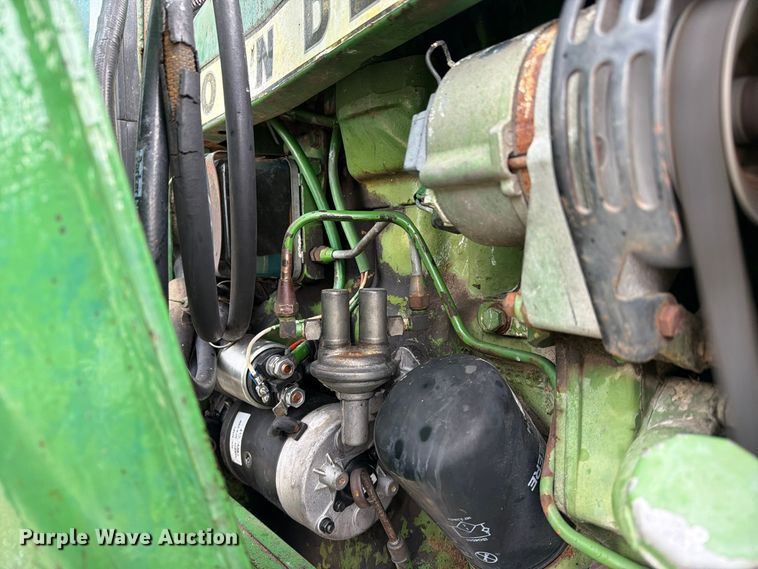 image for item FM6606 1976 John Deere 2040 tractor