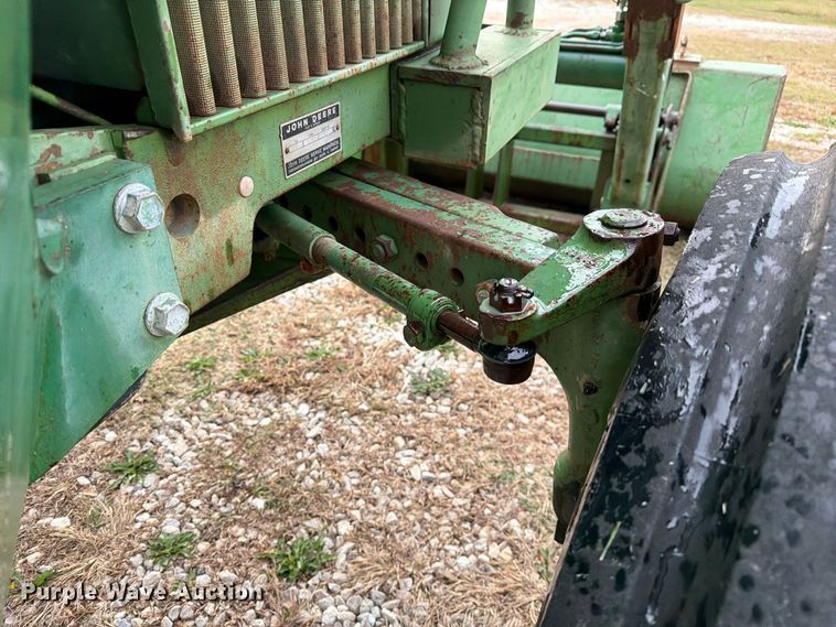 image for item FM6606 1976 John Deere 2040 tractor