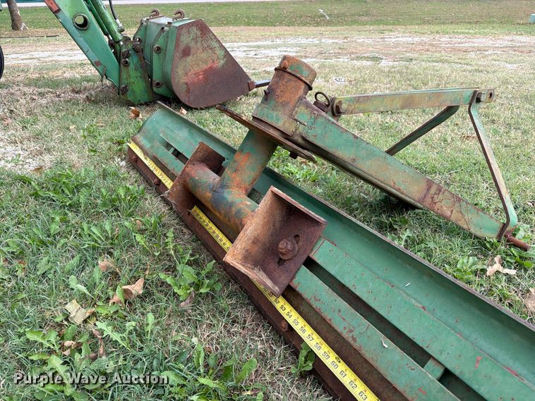 image for item FM6606 1976 John Deere 2040 tractor