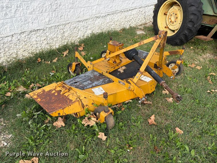 image for item FM6606 1976 John Deere 2040 tractor