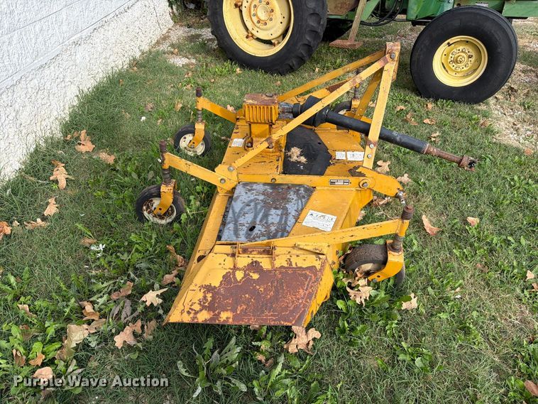 image for item FM6606 1976 John Deere 2040 tractor