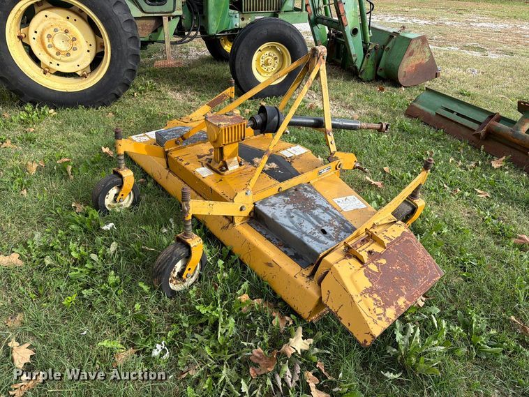 image for item FM6606 1976 John Deere 2040 tractor