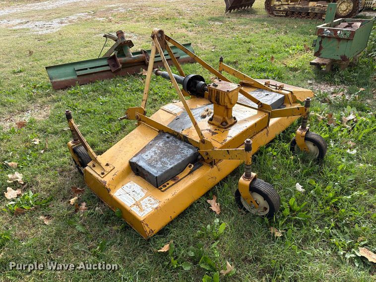 image for item FM6606 1976 John Deere 2040 tractor