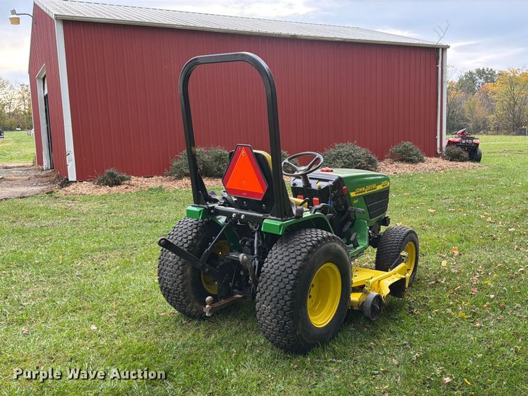 image for item FM6621 1998 John Deere 4100 MFWD tractor