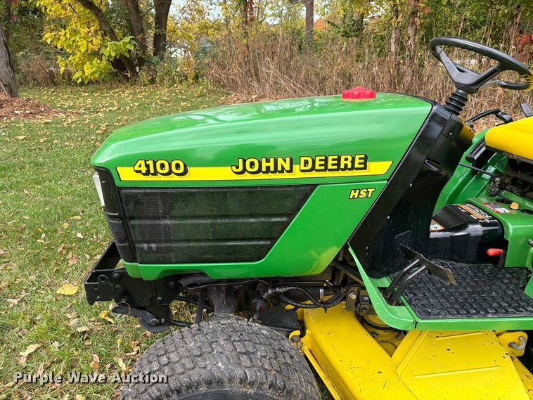 image for item FM6621 1998 John Deere 4100 MFWD tractor