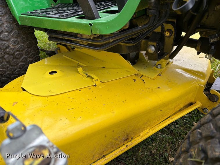 image for item FM6621 1998 John Deere 4100 MFWD tractor