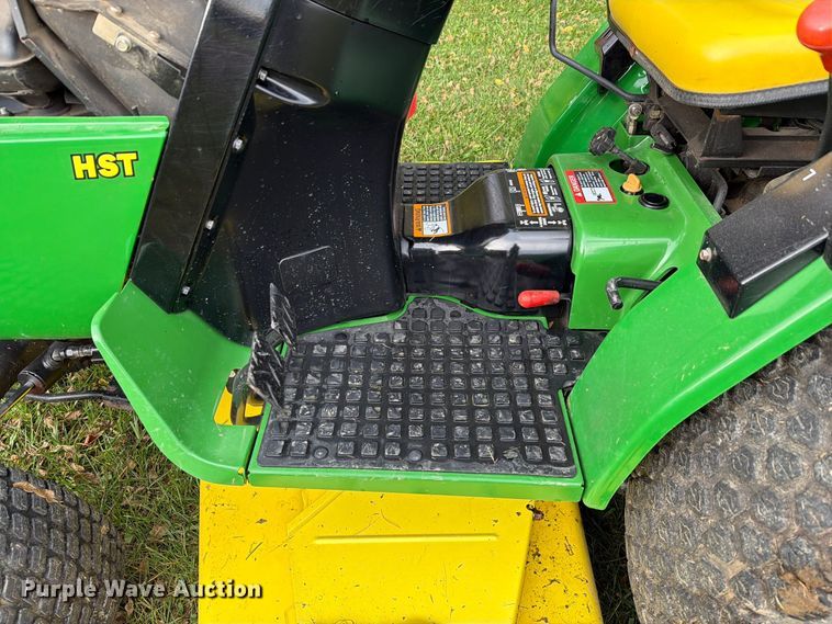 image for item FM6621 1998 John Deere 4100 MFWD tractor