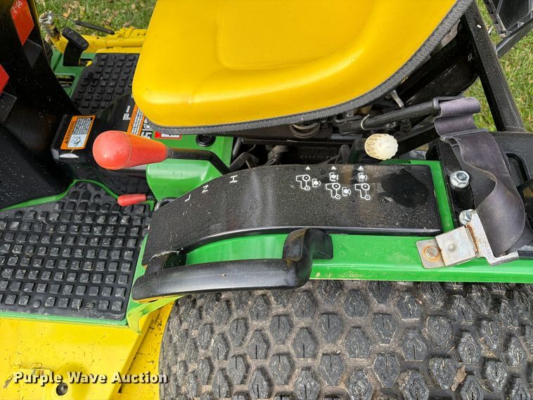 image for item FM6621 1998 John Deere 4100 MFWD tractor