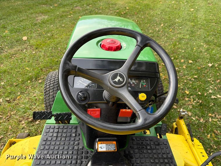 image for item FM6621 1998 John Deere 4100 MFWD tractor