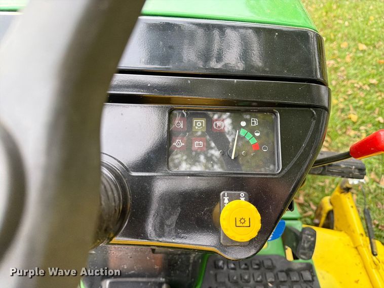 image for item FM6621 1998 John Deere 4100 MFWD tractor