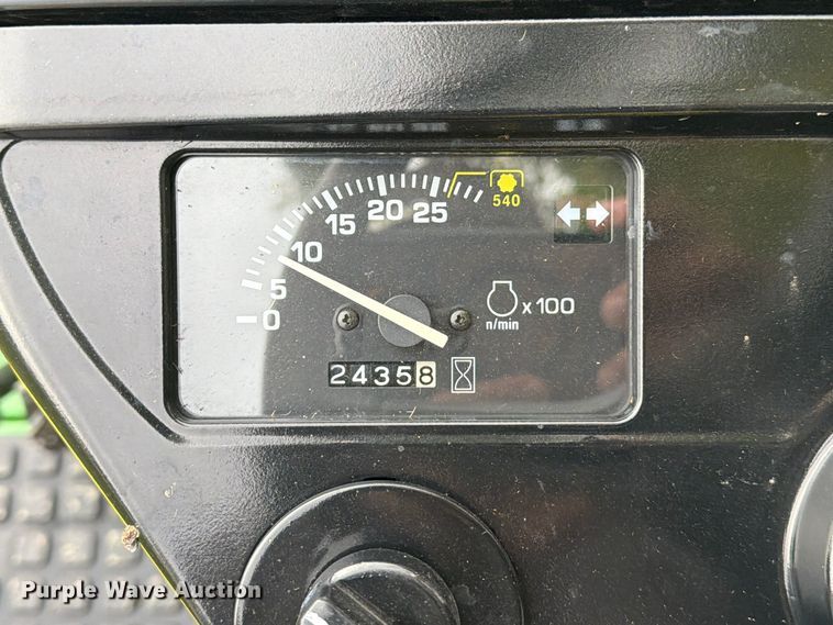 image for item FM6621 1998 John Deere 4100 MFWD tractor