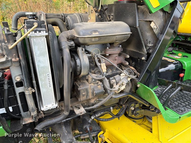 image for item FM6621 1998 John Deere 4100 MFWD tractor