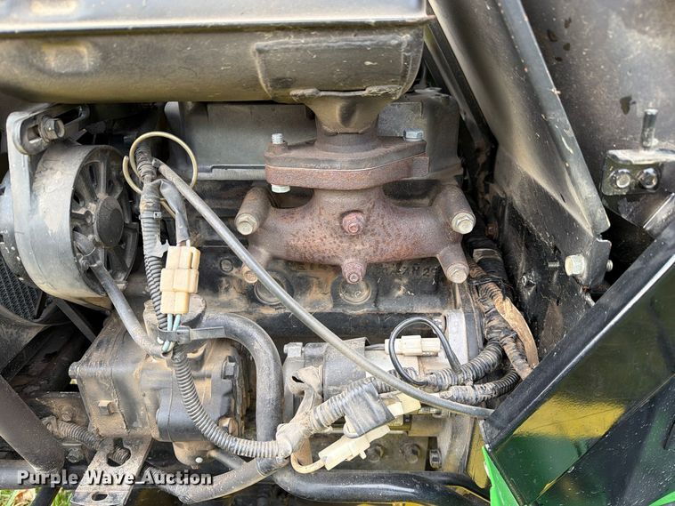 image for item FM6621 1998 John Deere 4100 MFWD tractor
