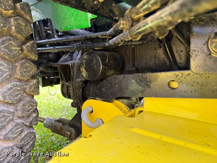 image for item FM6621 1998 John Deere 4100 MFWD tractor
