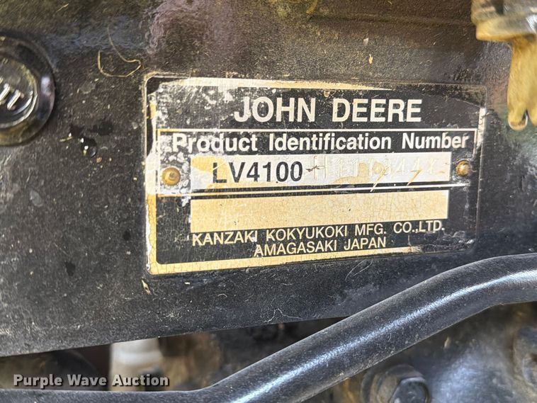 image for item FM6621 1998 John Deere 4100 MFWD tractor