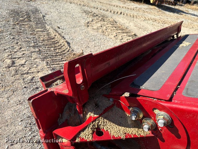 image for item YA5666 2012 CaseIH 7120 RWA combine