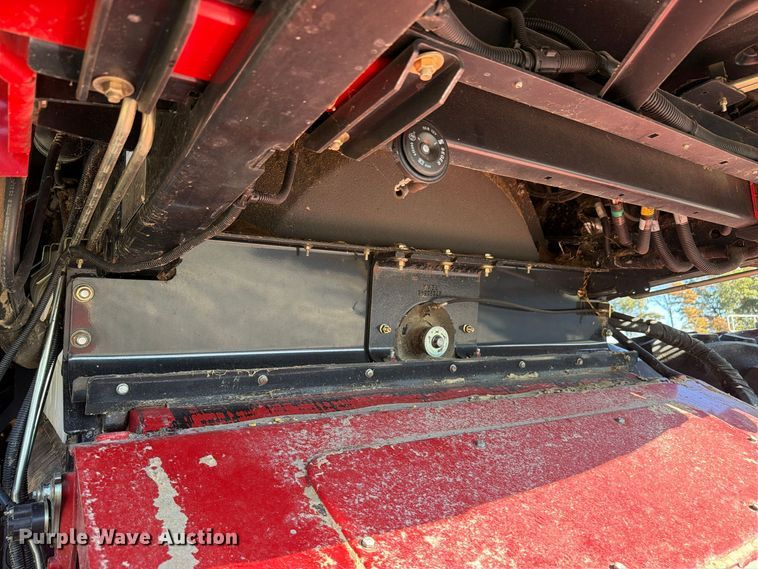 image for item YA5666 2012 CaseIH 7120 RWA combine